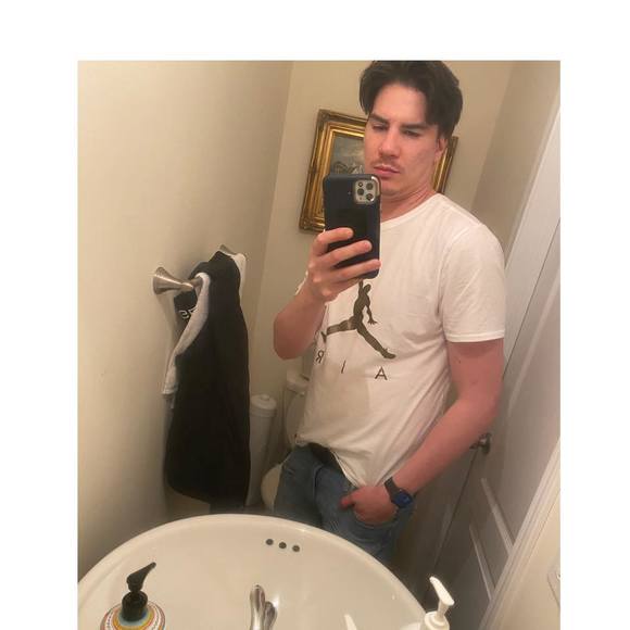 Meet your Posher, Joel - Picture 1 of 1